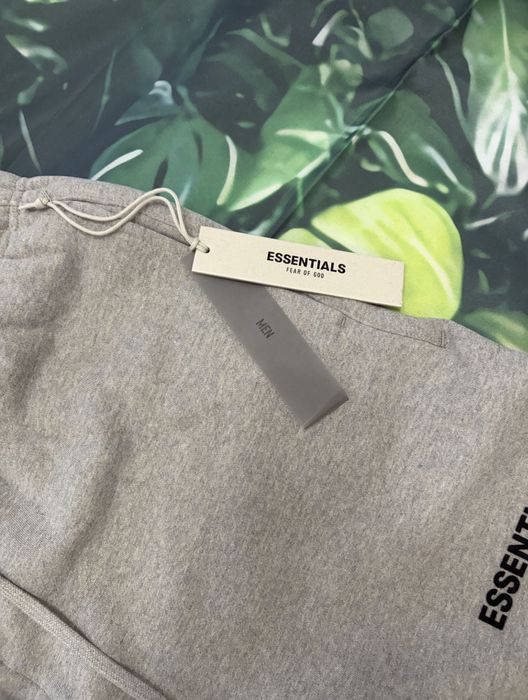 pantaloni scurti essentials