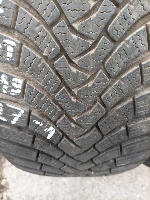 2 бр Зимни Гуми EUROWINTER 225/55 R17 DOT 2919 ном 27