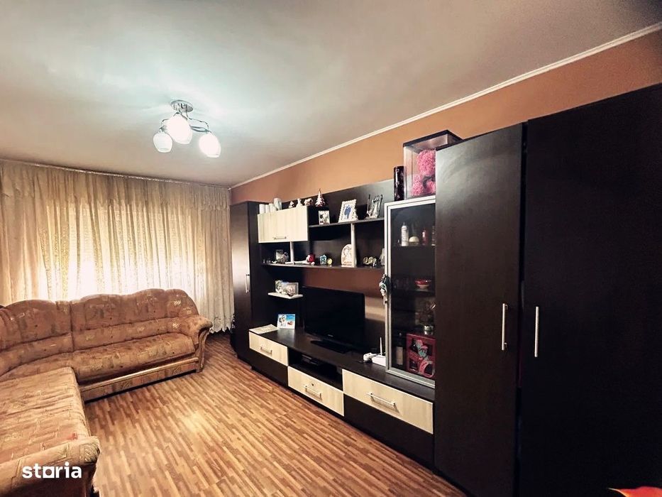 Vând apartament 2 camere gata de mutat