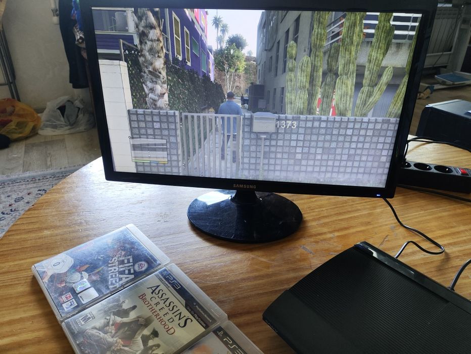 ps3 super slim прошитая с играми