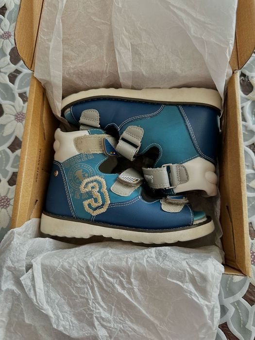 Балаларға арналған ортопед аяқ қиімі