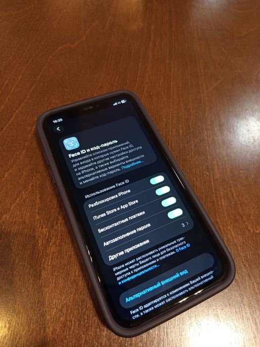 Iphone 11,  128 гигабайб