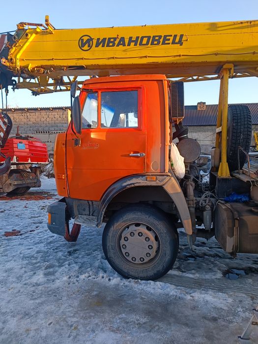 Продам автокран в отличном состоянии.