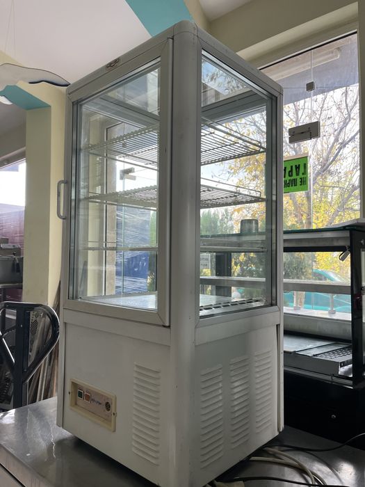 Хладилна витрина хладилна
