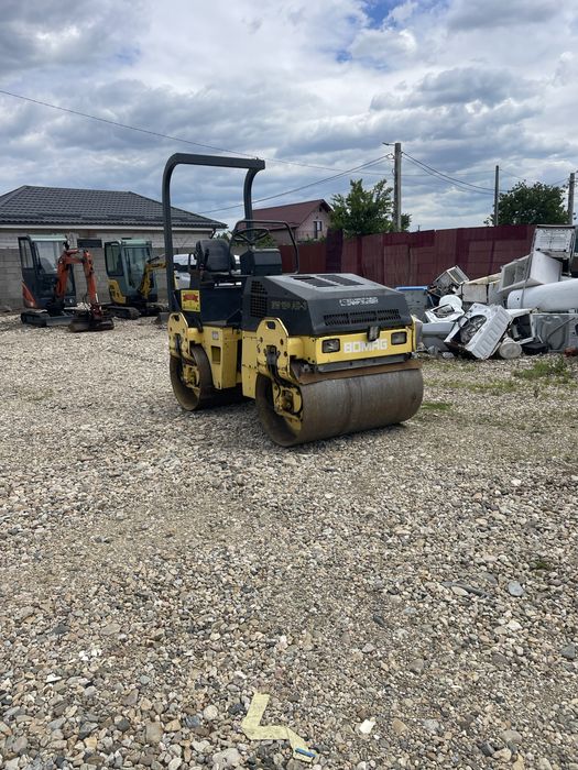 Cilindru compactor 3 tone bomag de vanzare/de inchiriat
