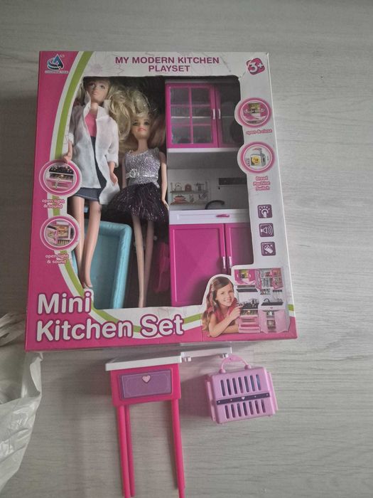 mini kitchen set cu papusi