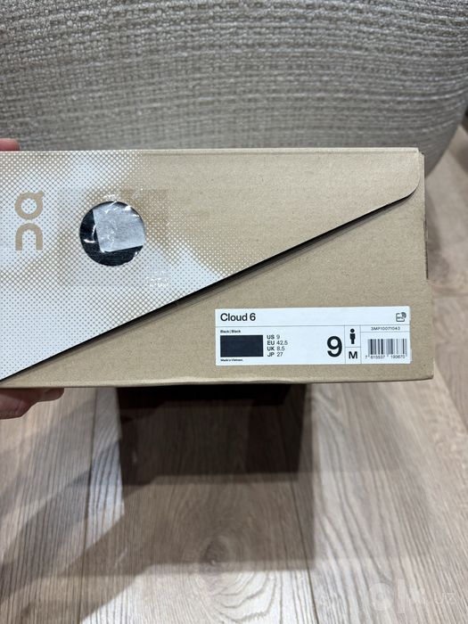 On running cloud 6 black
