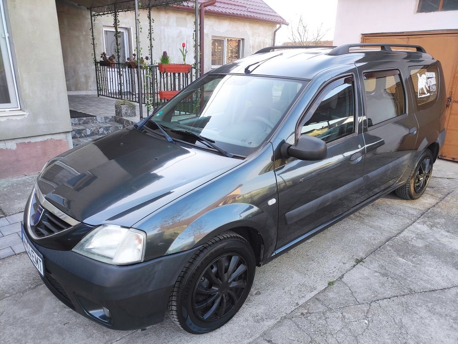 Vând Logan mcv 1.6 16v