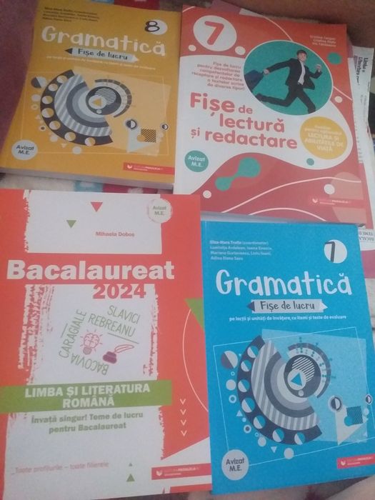 Vând culegere bacalaureat