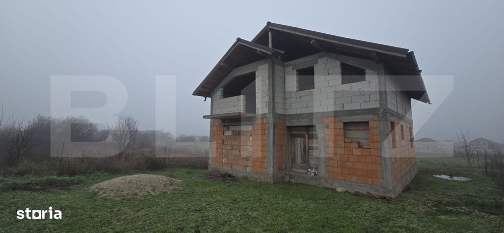 Casa la rosu, P+M, 4 camere, 400 mp teren, Simnicul de Jos
