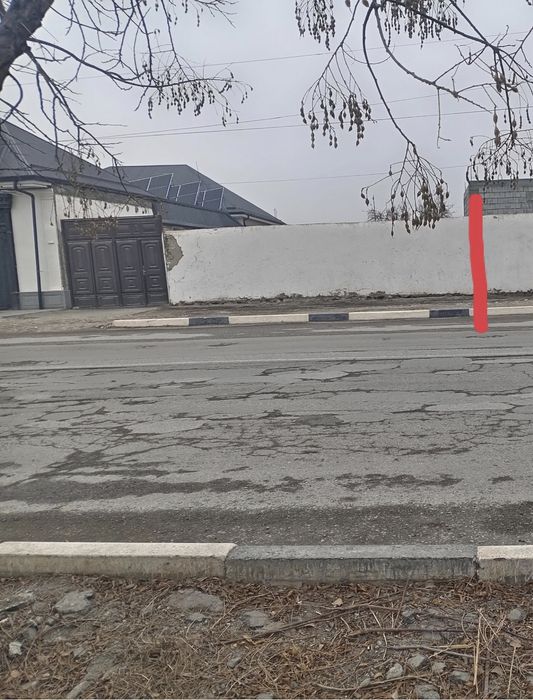 Beshrabot yer sotiladi yashash joyi ham bor