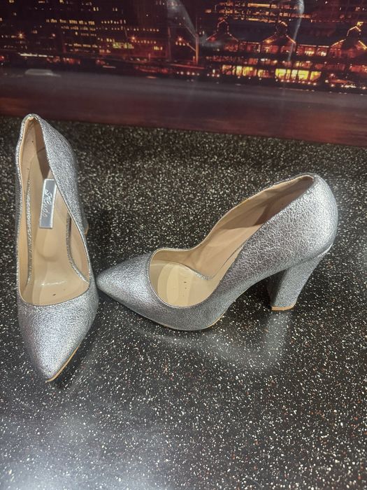 Туфли 38 размера,в идеальном состоянии