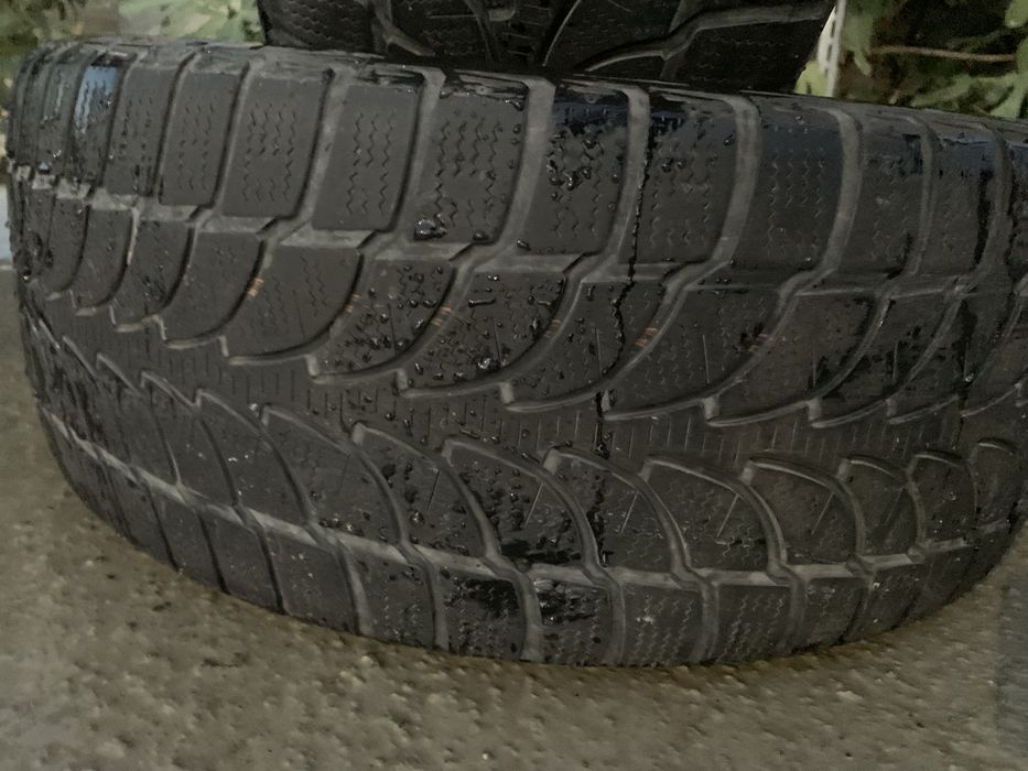 Cauciucuri Bridgestone Iarna