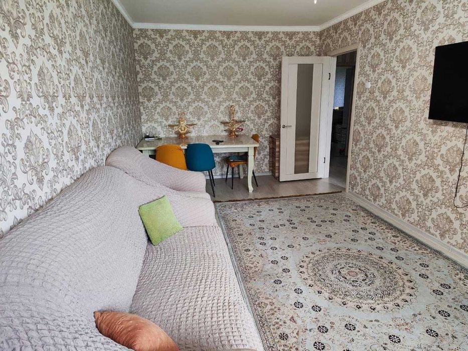 Продается  3 ком кв мкр Строитель