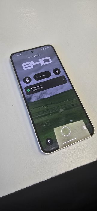 Nothing Phone (2)