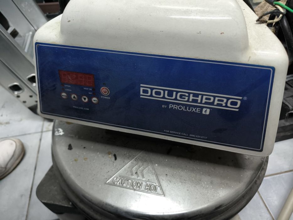 ручной пресс для теста DoughPro DP1100