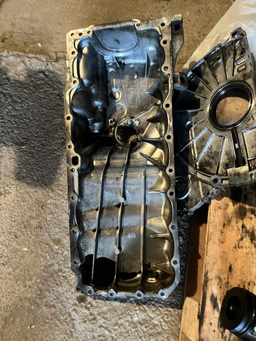 Картер за ф10 258 код на двигателя n57d30a