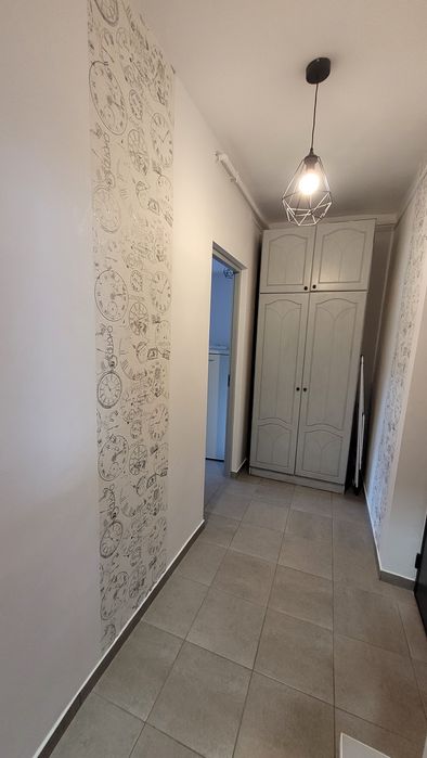 Inchiriez apartament cu o camera amplasat central