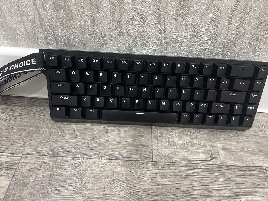 MCHOSE Ace 68 черного цвета