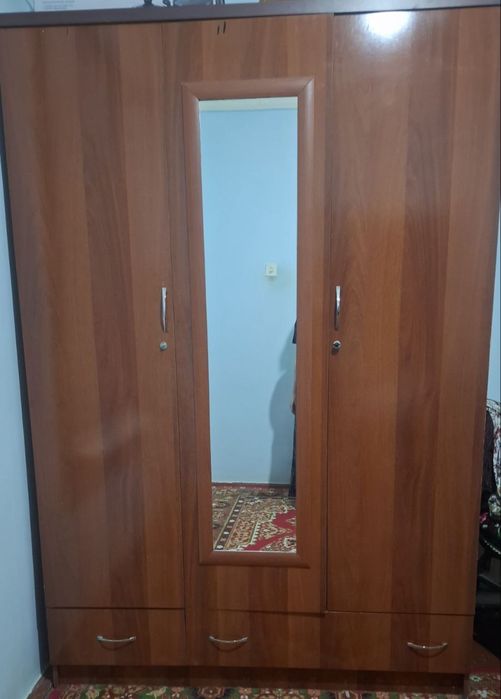 Продаётся б/у шкаф