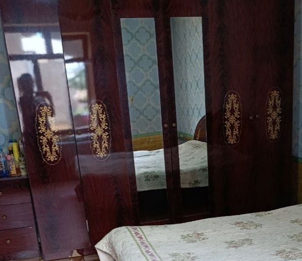 Sipalniy mebel sotiladi