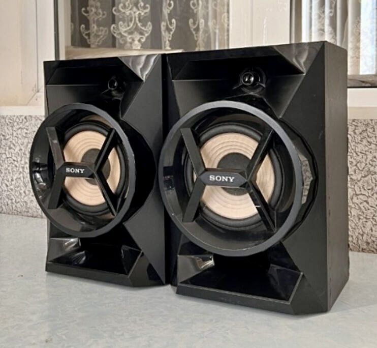 sotiladi sony kolonka 40 vattdan aybi yo'q