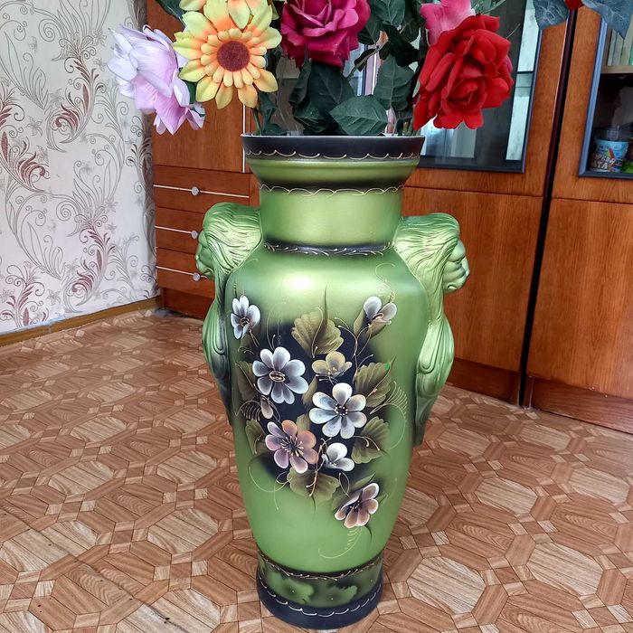 Продам Ваза напольная