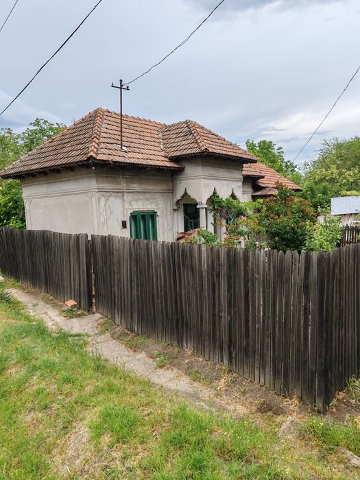 Casa bătrânesca com Beiu