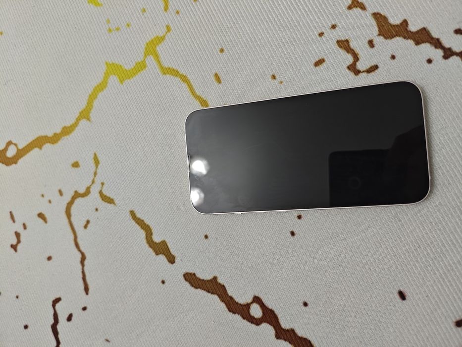 Продам iPhone 13 СРОЧНО!