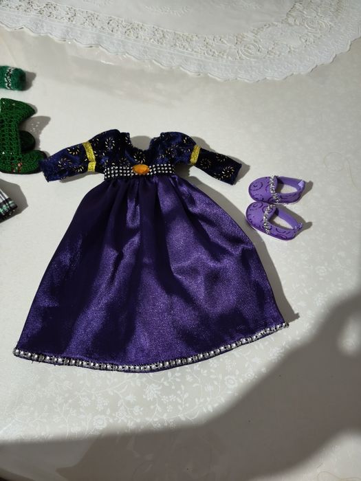 Продам одежду для куклы Паола Рейна