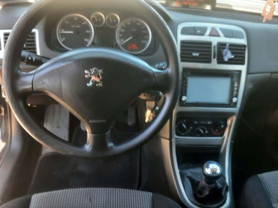 Peugeot 307 din an 2005 1.6 hdi