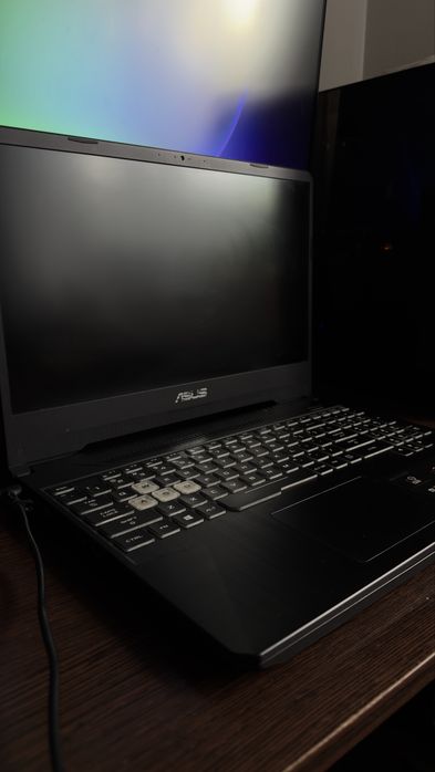 Laptop gaming HIGH-END ASUS TUF FX505DU: RYZEN 7, 32GB RAM, GTX 1660TI