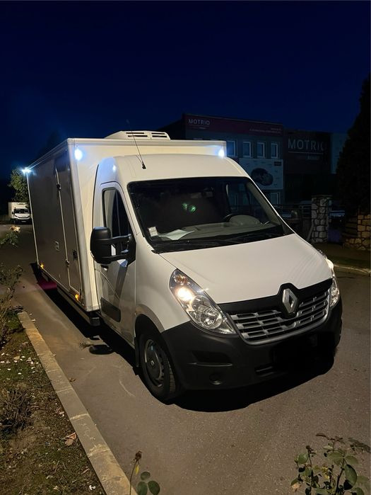 Vand Renault Master 2017 cu frig pe inghet si lift