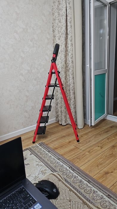 Продам стремянку