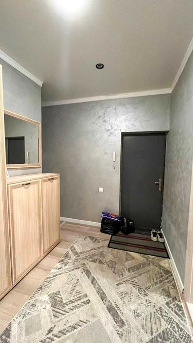 Продам 4хкомнатную квартиру Аян Империя