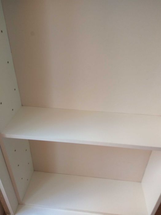 Детско легло в бяло