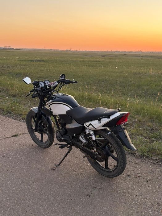 Продам мотоцикл RACER