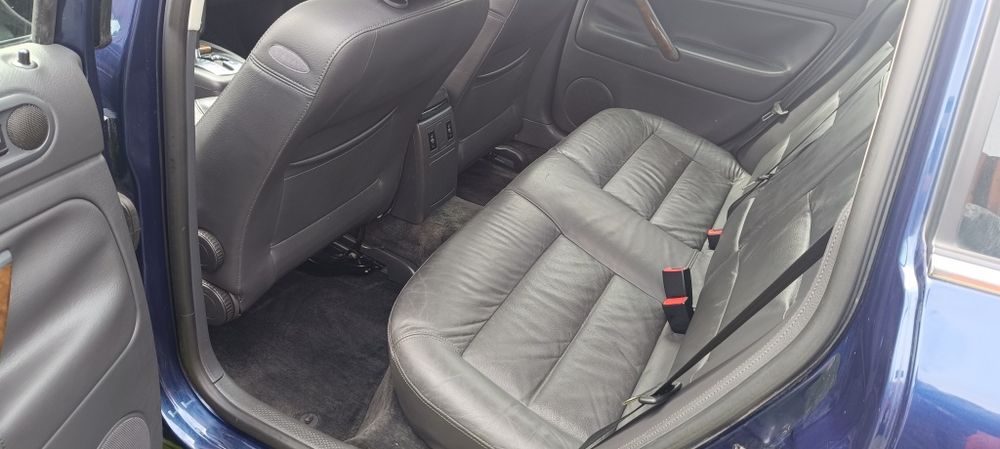 Vând VW Passat B 5.5 High-Line Limuzina 1.9 AVF Trapa Piele Navi Impecabil Automat