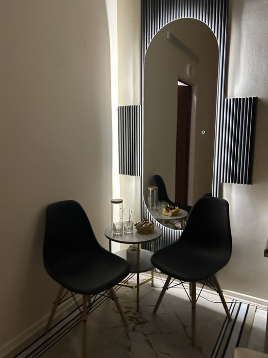 Сдается кушетка в центре города.