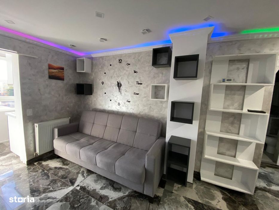 Apartament Centru, Modern, 3 Camere, Targoviste - 420 Euro