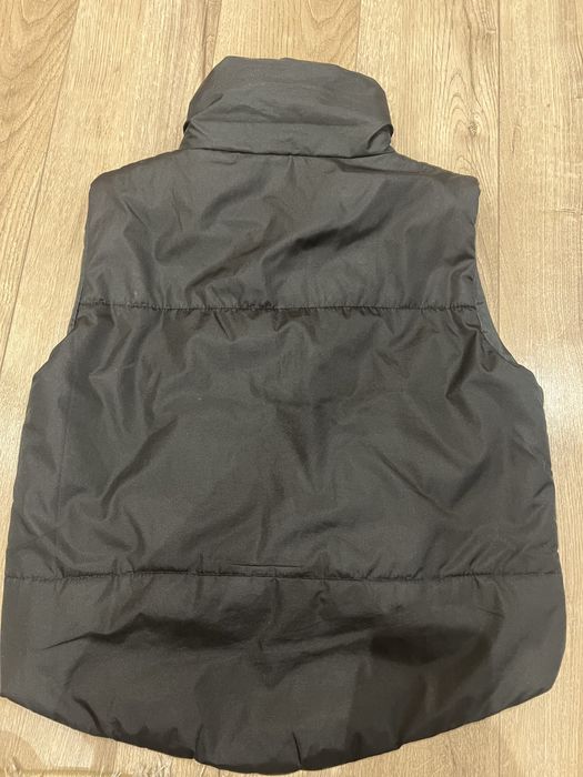 Черен елек с джобове