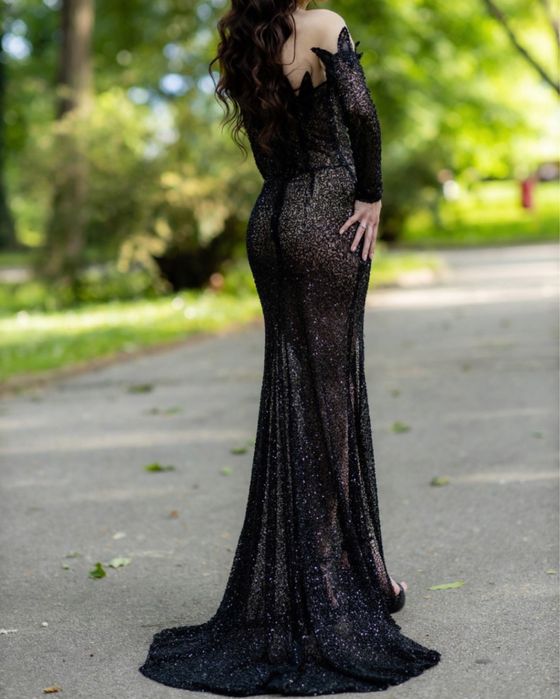 Oфициална  рокля