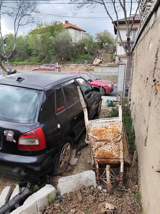 Ауди на части може и цяло