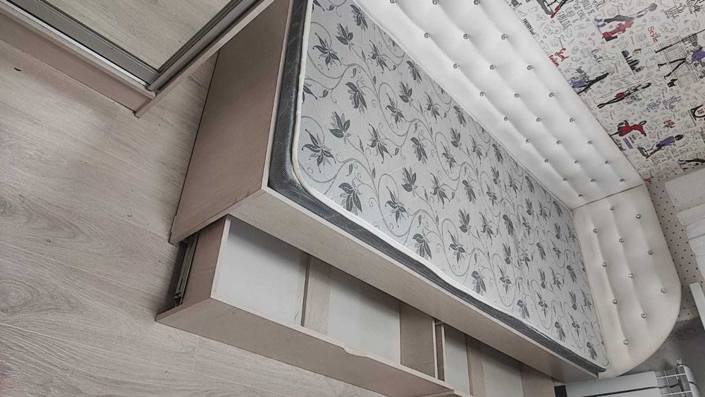 Продам кровать в отличном состоянии