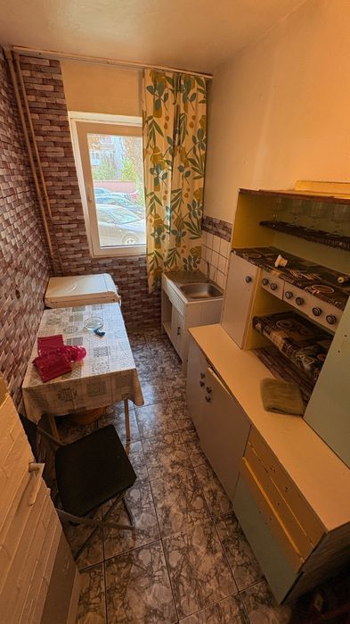 Apartament 4 camere parter bulevard