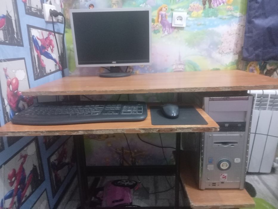 Kompyuter sotiladi. Narxini kelishamiz .