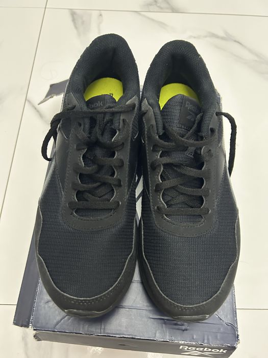 Продам оригинальный кросовку Reebok