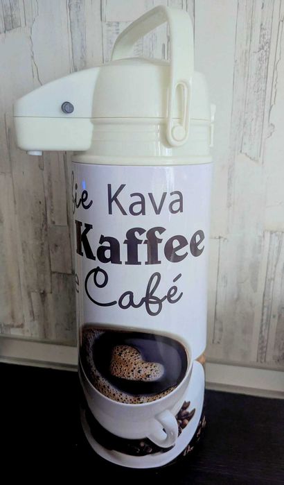 Голям термос за кафе и чай
