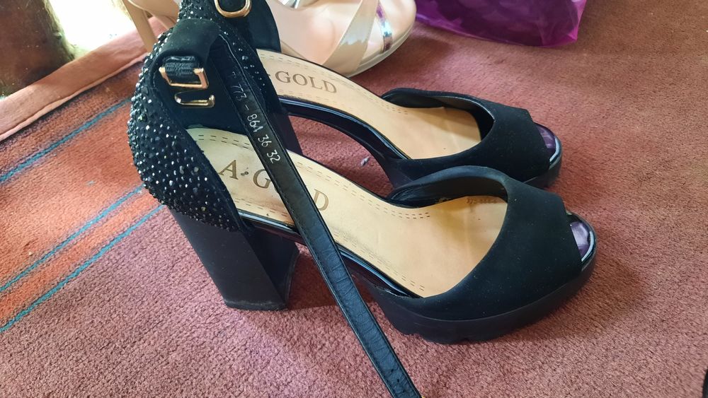 Продам туфли почти новые