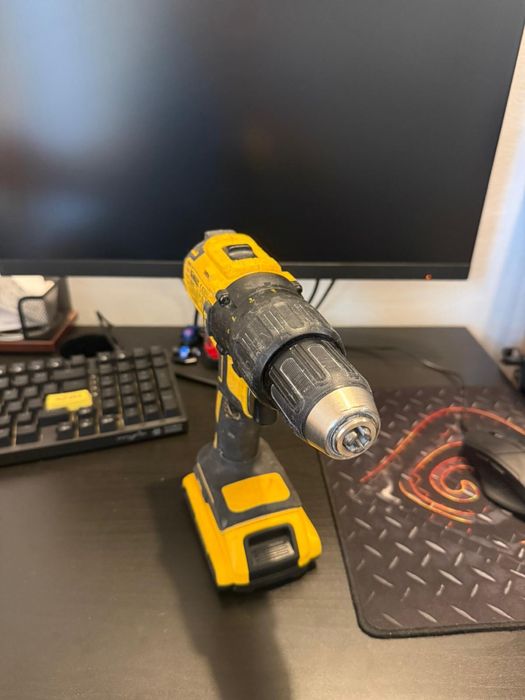 Filetanta DeWalt DCD778 cu baterie 18v 2ah